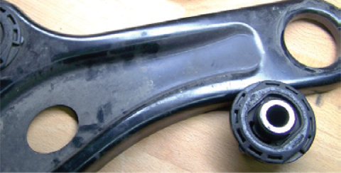 MOOG_DYK21-02_PSA_Plastic_Bushes_PRMMO2127_IMG-02-03