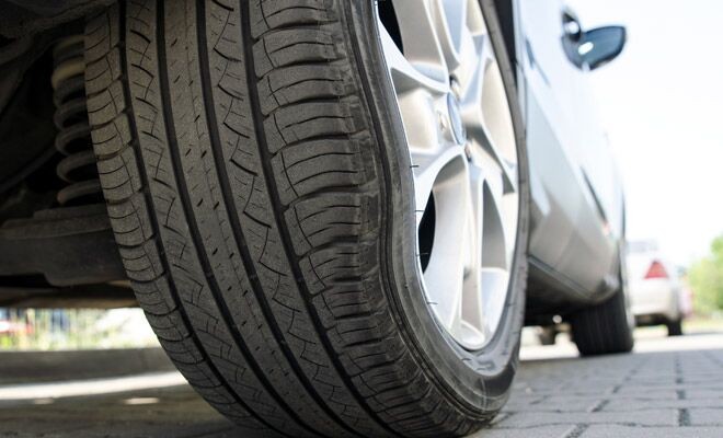 How to Tell If Pothole Damaged Car