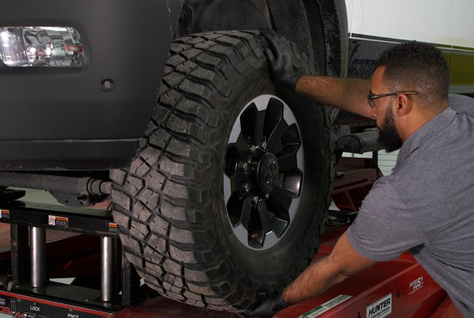 how-to-test-ball-joints-for-movement-dodge-ram-jeep-3