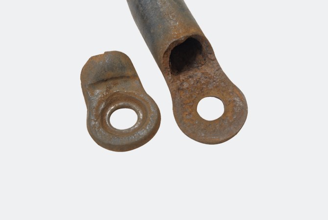 damaged-sway-bar The ends of OE sway bars where the weld has rusted and broke